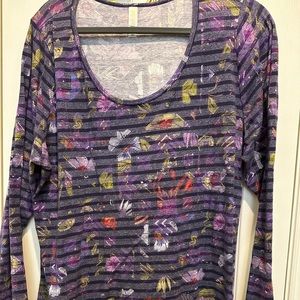 Lularoe long sleeve Lynnae tunic top. 3xl. Purple print